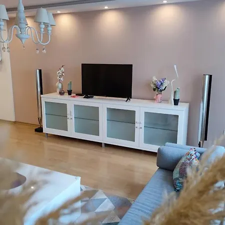 Moderan Porodicni Apartman, Smjestaj, Stan U Tuzli Daire *