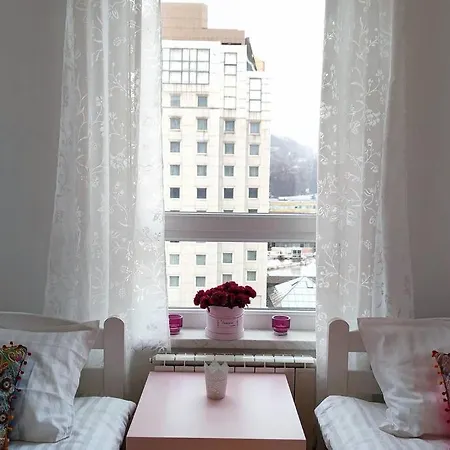 Moderan Porodicni Apartman, Smjestaj, Stan U Tuzli