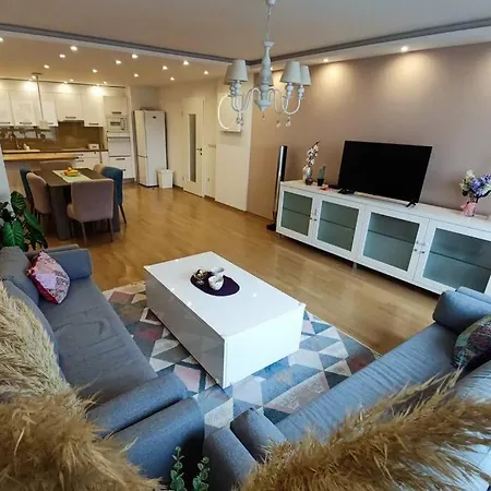 Daire Moderan Porodicni Apartman, Smjestaj, Stan U Tuzli *