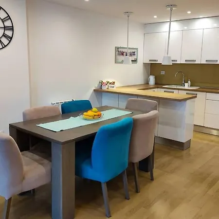 Daire Moderan Porodicni Apartman, Smjestaj, Stan U Tuzli *