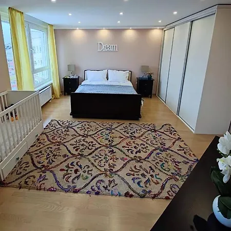 Moderan Porodicni Apartman, Smjestaj, Stan U Tuzli